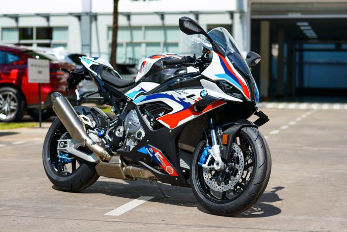 Chi tiết siêu môtô BMW M 1000 RR tại Việt Nam
