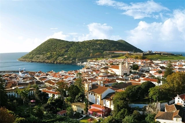 Azores - quần đảo du lịch đang được ưa chuộng tại Bồ Đ&agrave;o Nha. Ảnh: National Geographic.