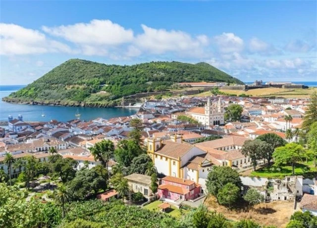 Khung cảnh hết sức thi vị tại Azores. Ảnh: Azores. &nbsp;