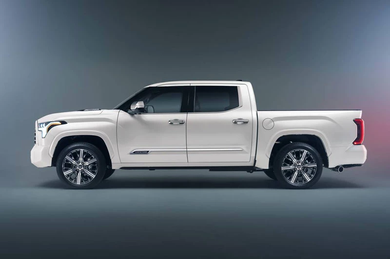 6. Toyota Tundra Capstone (giá khởi điểm: 75.225 USD).