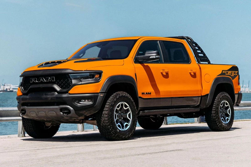 7. Ram 1500 TRX (giá khởi điểm: 72.020 USD).