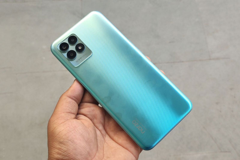 Smartphone RAM 6 GB, màn hình 120Hz, sạc 33W, giá gần 5 triệu