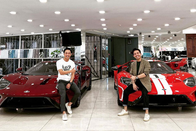 Minh Nhựa, Cường Đôla xuất hiện bên 2 siêu xe, dân mạng xôn xao: Cặp Ford GT sắp lăn bánh?