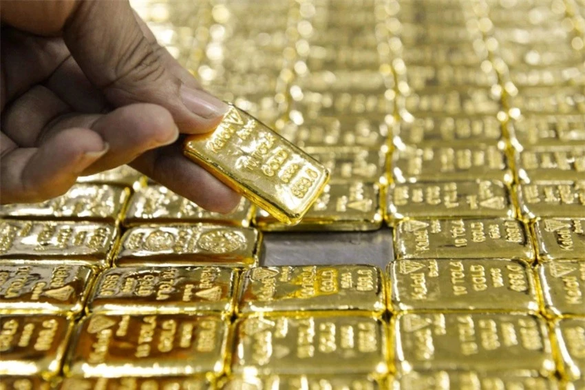 Giá vàng ngày 26/2/2022: Vàng tiếp tục lao dốc