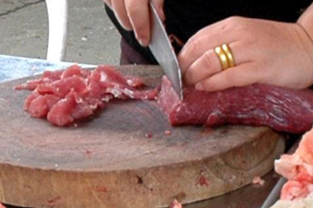 Chuyên gia cảnh báo: 4 món đồ nhà bếp liệt vào “danh sách đen” gây ung thư, cực kỳ nguy hiểm khi trời nồm ẩm