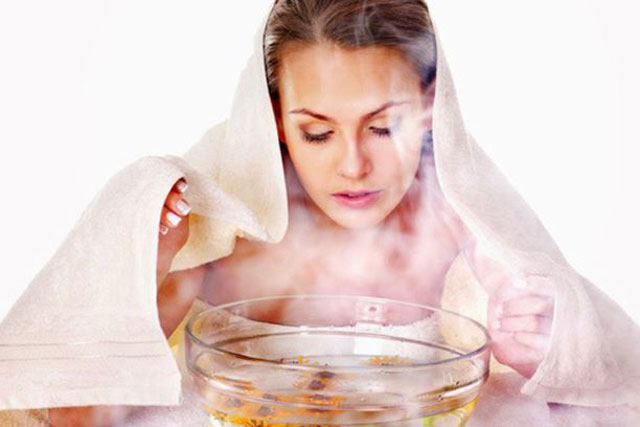 Xông thuốc mũi họng hỗ trợ điều trị COVID-19 thế nào cho đúng?