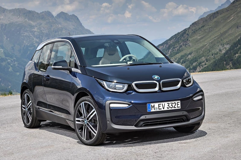 1. BMW i3.