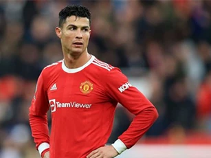 Ronaldo được khuyên nghỉ hưu trước khi quá muộn