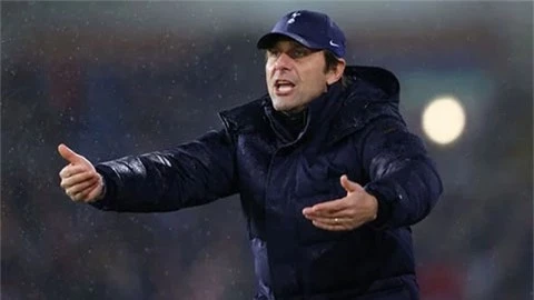 HLV Conte gửi thông điệp tới MU và Arsenal sau trận Tottenham đại thắng Leeds 