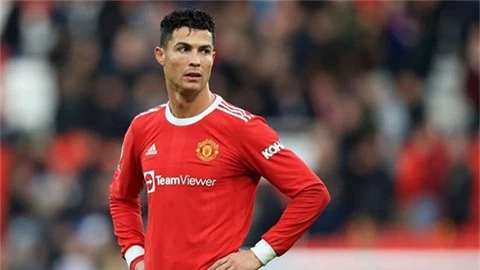 Ronaldo được khuyên nghỉ hưu trước khi quá muộn