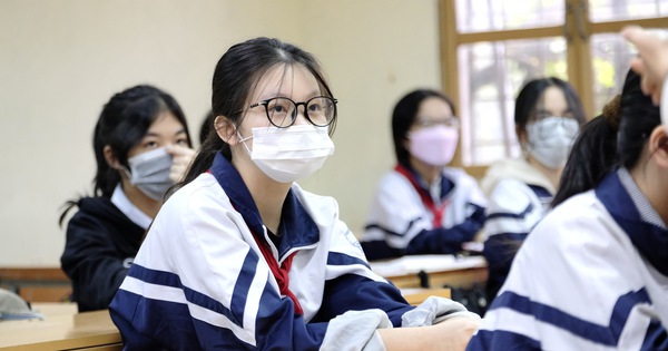 Hà Nội: Học sinh lớp 1-6 ngoại thành tạm dừng đến trường chuyển học trực tuyến 