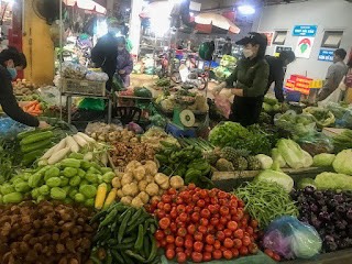 Giá rau xanh tại Hà Nội tăng gấp 3 lần.