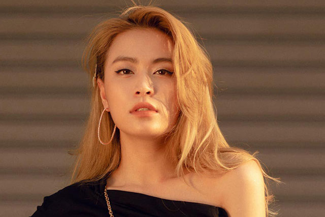 Biên kịch nổi tiếng tiết lộ việc Hoàng Thùy Linh thường xuyên trễ hẹn, nhắn tin seen ngay nhưng nửa tháng sau mới rep, lí do lại khiến fan xót xa!