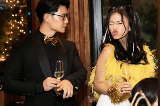 Thế nào là yêu đúng người không cần trưởng thành, nhìn biểu cảm Ngô Thanh Vân bên tình trẻ là rõ!