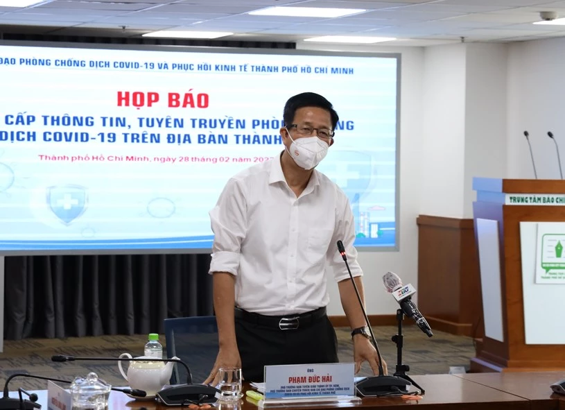 Phó Ban chỉ đạo Phạm Đức Hải đề nghị người dân không nên tự mua thuốc điều trị COVID-19 khi chưa được kê đơn