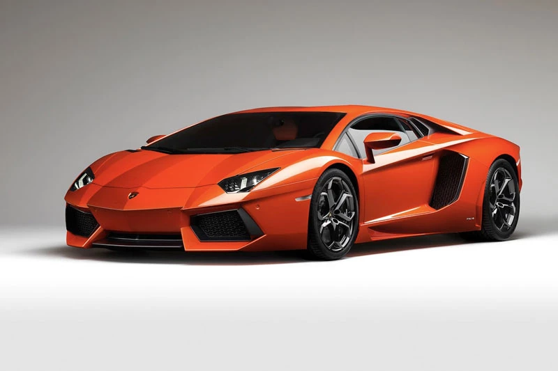 8. Lamborghini Aventador.