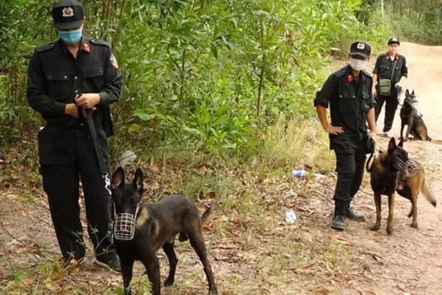 Truy tìm nghịch tử dùng rựa chém bố ruột tử vong