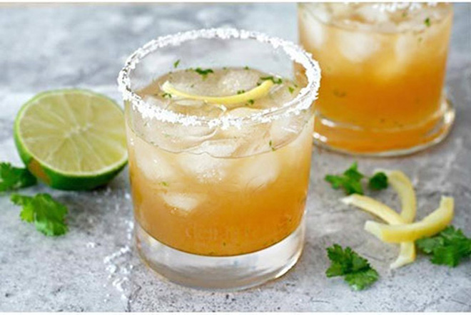 Bổ sung thứ này vào nước muối pha loãng và uống buổi sáng thì ruột và gan sẽ được làm sạch, lại giảm được cân