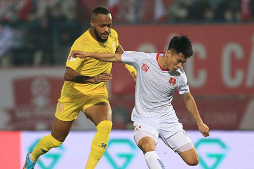 Hải Phòng thắng kịch tính Nam Định, độc chiếm ngôi đầu bảng