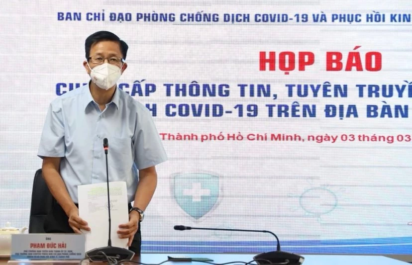 Phó Ban Chỉ đạo Phạm Đức Hải nhấn mạnh, TP chủ trương lấy việc bảo vệ tính mạng và sức khỏe trẻ em là trên hết