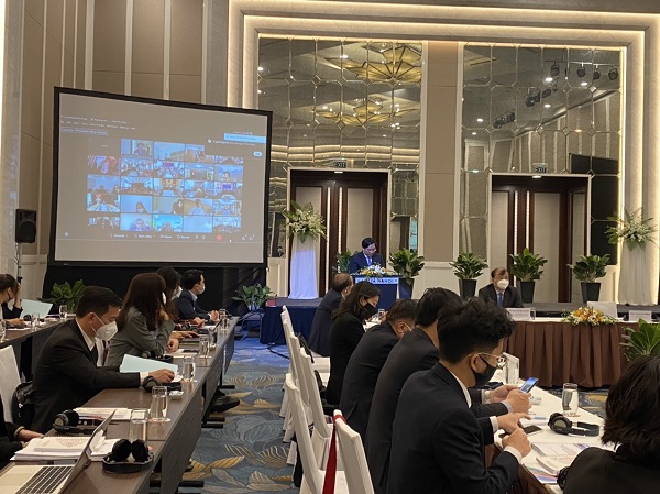 Dỡ bỏ rào cản đầu tư kinh doanh, phục hồi kinh tế sau COVID-19