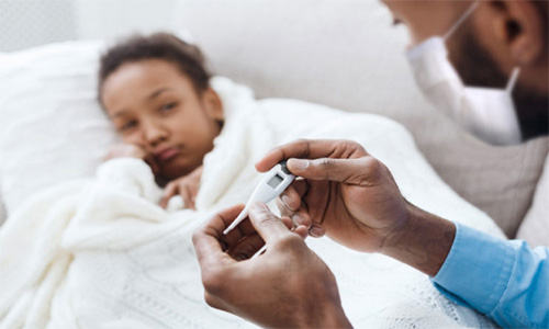 Lời khuyên hữu ích khi chăm sóc trẻ mắc COVID-19 tại nhà