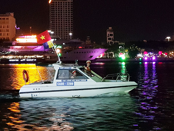 Rút kinh nghiệm vụ chìm ca nô ở biển Cửa Đại, Đà Nẵng tăng cường đảm bảo an toàn cho du khách