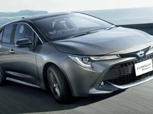 Toyota Corolla sắp có bản nâng cấp với nhiều trang bị mới