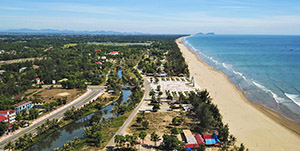 Quê hương Đại thi hào Nguyễn Du “khởi động” mùa du lịch biển 2022