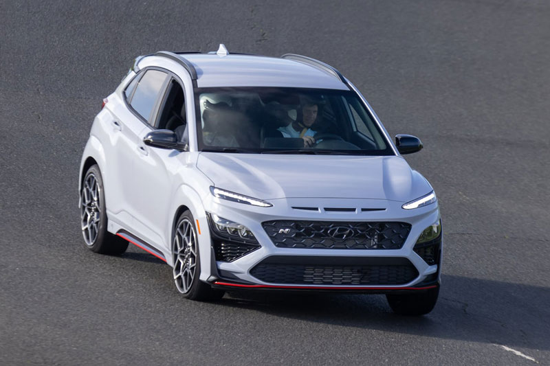 Top 10 xe SUV subcompact tốt nhất năm 2022: Hyundai Kona N đầu bảng