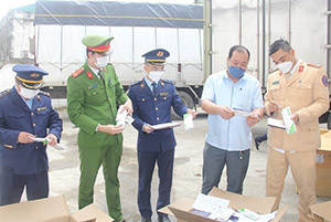 Thanh Hóa: Bắt giữ 6.000 bộ kit test COVID-19 không rõ nguồn gốc