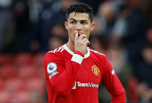 HLV Rangnick giải thích lý do Ronaldo vắng mặt ở trận thua Man City