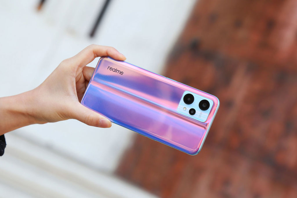 Ảnh chi tiết smartphone 5G, RAM 12 GB, sạc 33W, giá rẻ bất ngờ