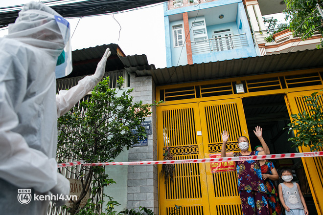 Liên tục là F1 nhưng không mắc COVID-19, tại sao?