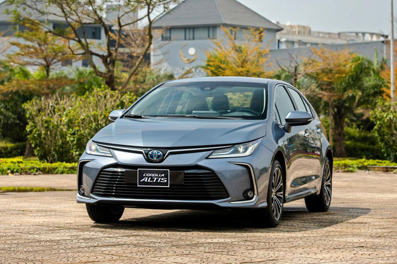 Toyota Corolla Altis 2022 ra mắt tại Việt Nam, giá từ 719 triệu đồng