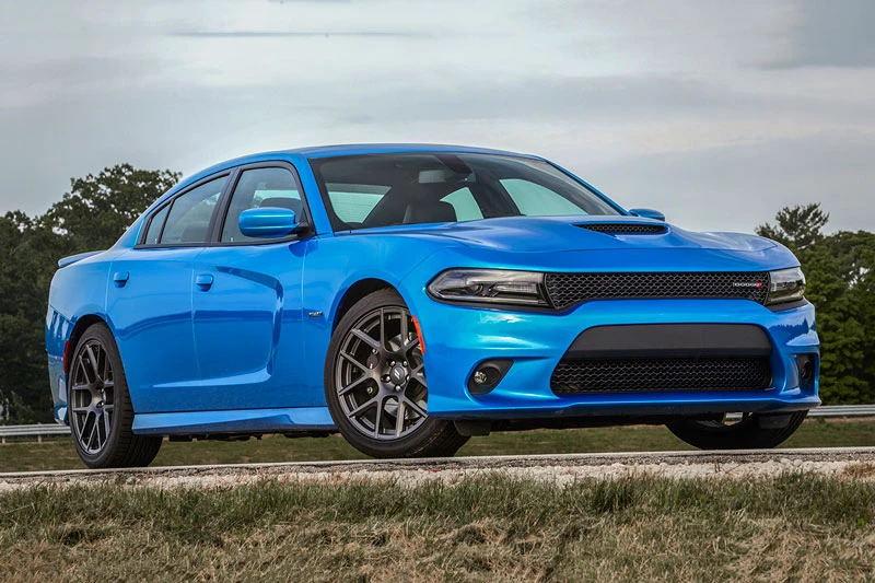 9. Dodge Charger R/T (giá khởi điểm: 40.500 USD).