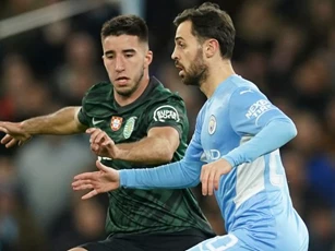 Man City nhẹ nhàng vào tứ kết Champions League