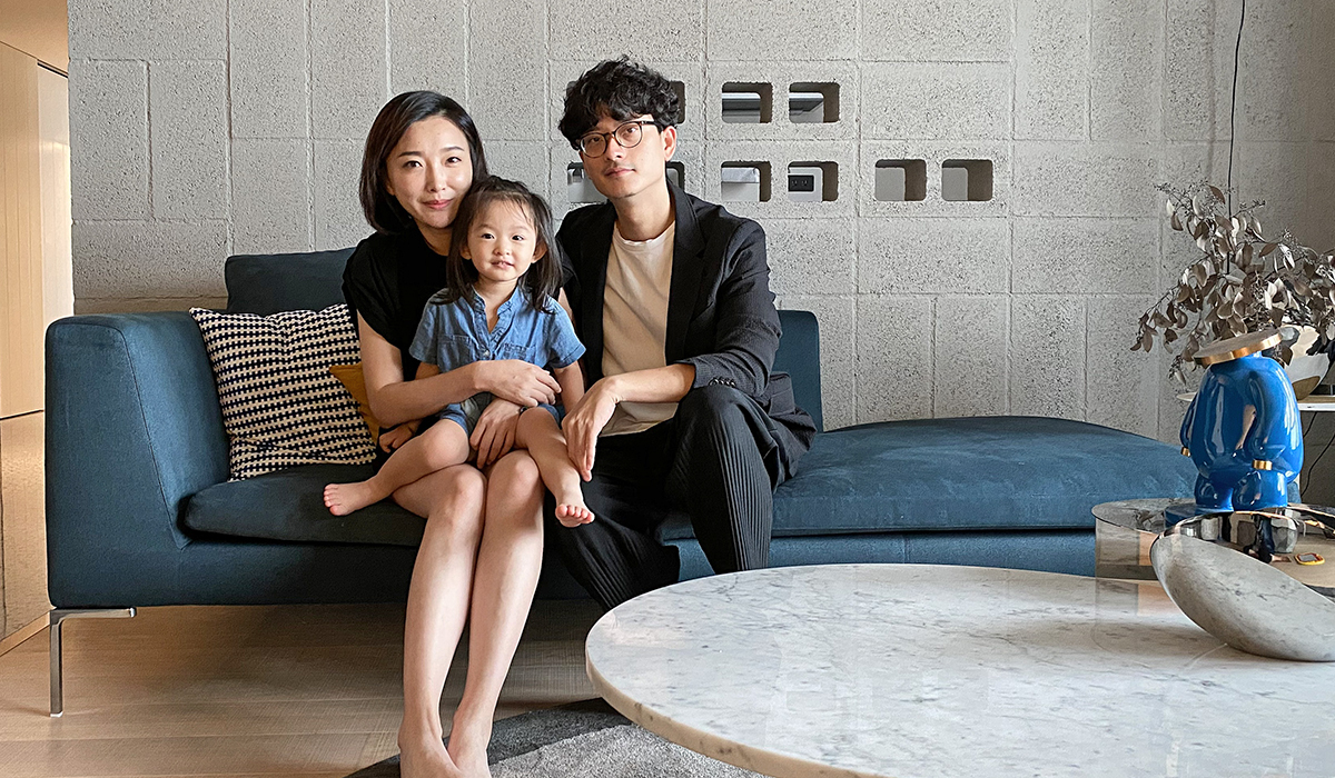 Căn hộ của gia đình 3 người chỉ 50m² nhưng nhìn cực rộng nhờ thiết kế độc đáo