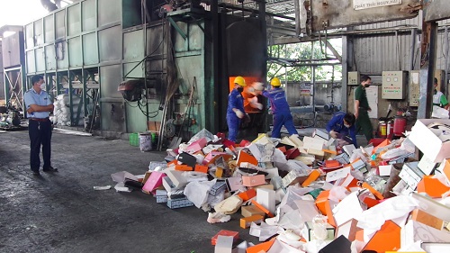 Bà Rịa – Vũng Tàu: Tiêu hủy hơn 4.530 sản phẩm hàng hóa không rõ nguồn gốc, xuất xứ