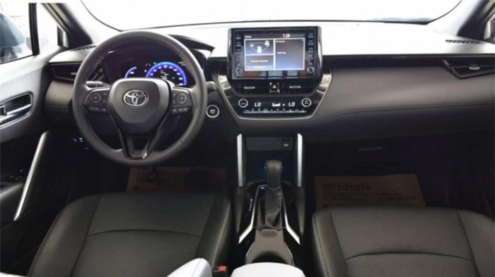 toyota corolla cross gr sport hybrid 2022 ra mắt tại philippines