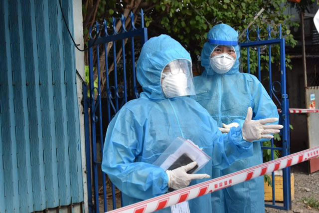 Sáng 11/3: Số ca COVID-19 nặng đang điều trị là hơn 4.000; trong đó 400 người thở máy, ECMO