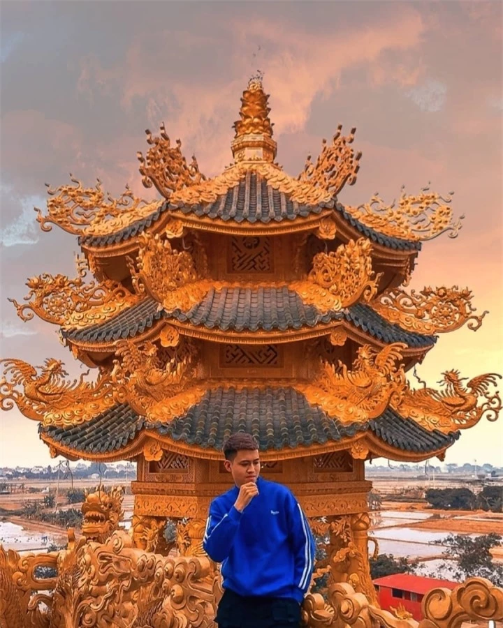Ngôi chùa ‘dát vàng’ được ví như ‘Thái Lan thu nhỏ’ thu hút giới trẻ Hà thành - 7