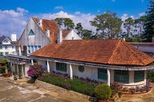 4 dinh thự cổ đẹp ma mị ẩn mình dưới rừng thông Đà Lạt hơn 1 thế kỷ