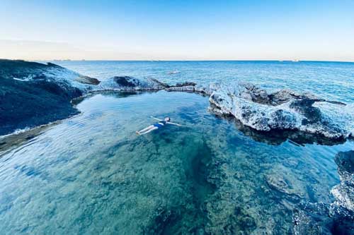 Chill ở ‘hồ vô cực’ được mẹ thiên nhiên tạo ra giữa biển tại đảo ngọc Phú Quý