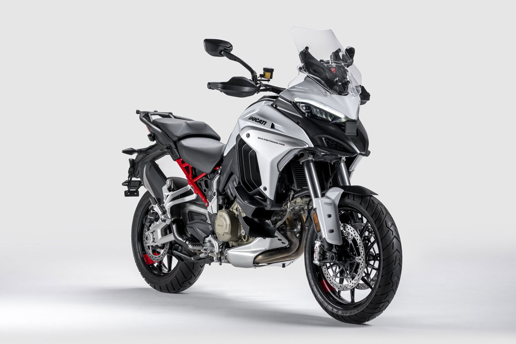 Bảng giá xe Ducati tháng 3/2022