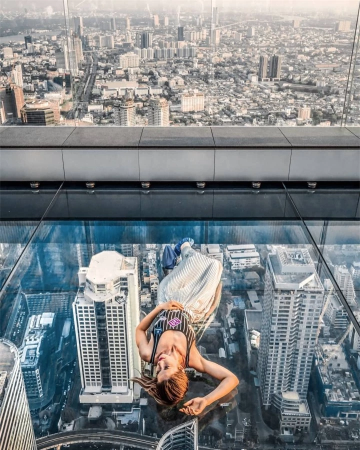 Nơi check-in xịn nhất thủ đô Thái Lan: Cầu kính nhìn xuyên thành phố từ trên cao - 10