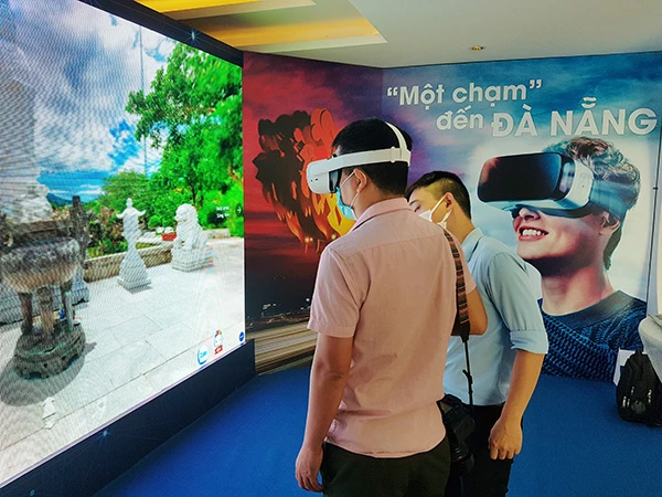Ứng dụng VR360 “Một chạm” đến Đà Nẵng tại địa chỉ http://vr360.danangfantasticity.com sẽ đóng vai trò tích cực tại Hội chợ Du lịch trực tuyến Danang FantastiCity 2022