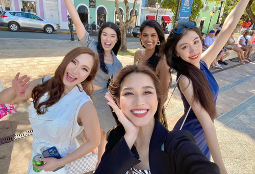 Hoa hậu Đỗ Thị Hà khoe nhan sắc rạng rỡ bên dàn thí sinh Miss World