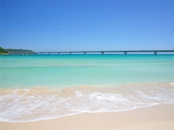 Cây cầu vượt biển thẳng tắp hướng tới chân trời đẹp nhất Nhật Bản - 9