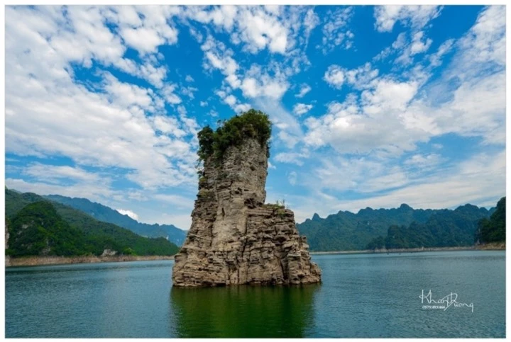Có một ‘vịnh Hạ Long’ yên bình ở Tuyên Quang, quá tuyệt cho 1 ngày trốn phố đông - 8